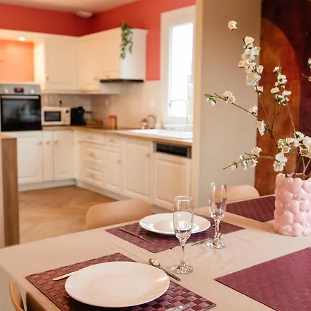 Maison-jardin-montsaintmichel-ideal Pro Et Familles