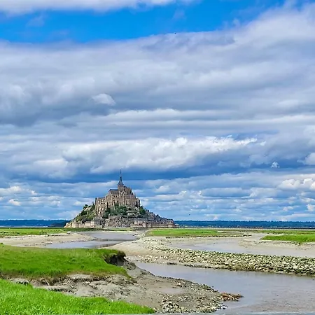 Maison-jardin-montsaintmichel-ideal Pro Et Familles