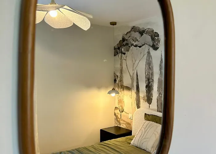 Holiday home Maison-jardin-montsaintmichel-ideal Pro Et Familles