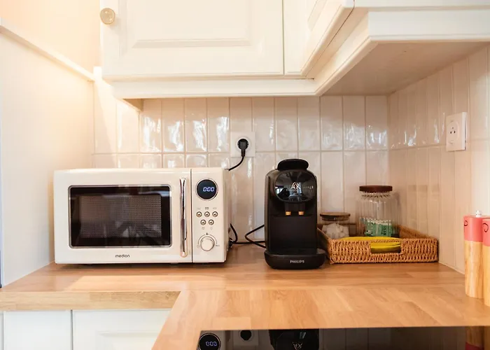 Holiday home Maison-jardin-montsaintmichel-ideal Pro Et Familles