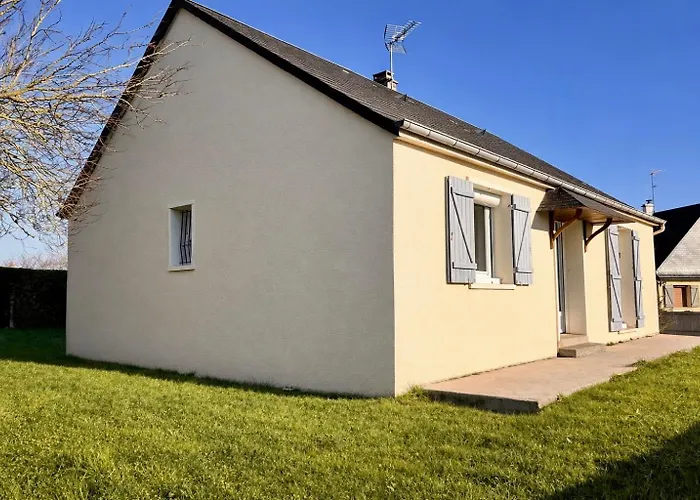 Holiday home Maison-jardin-montsaintmichel-ideal Pro Et Familles